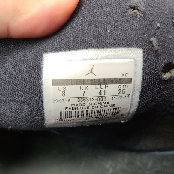 Nike Air Jordan Heritage Black Red Basketball Shoes 886312-001 - Men’s Size 8 - Picture 10 of 10